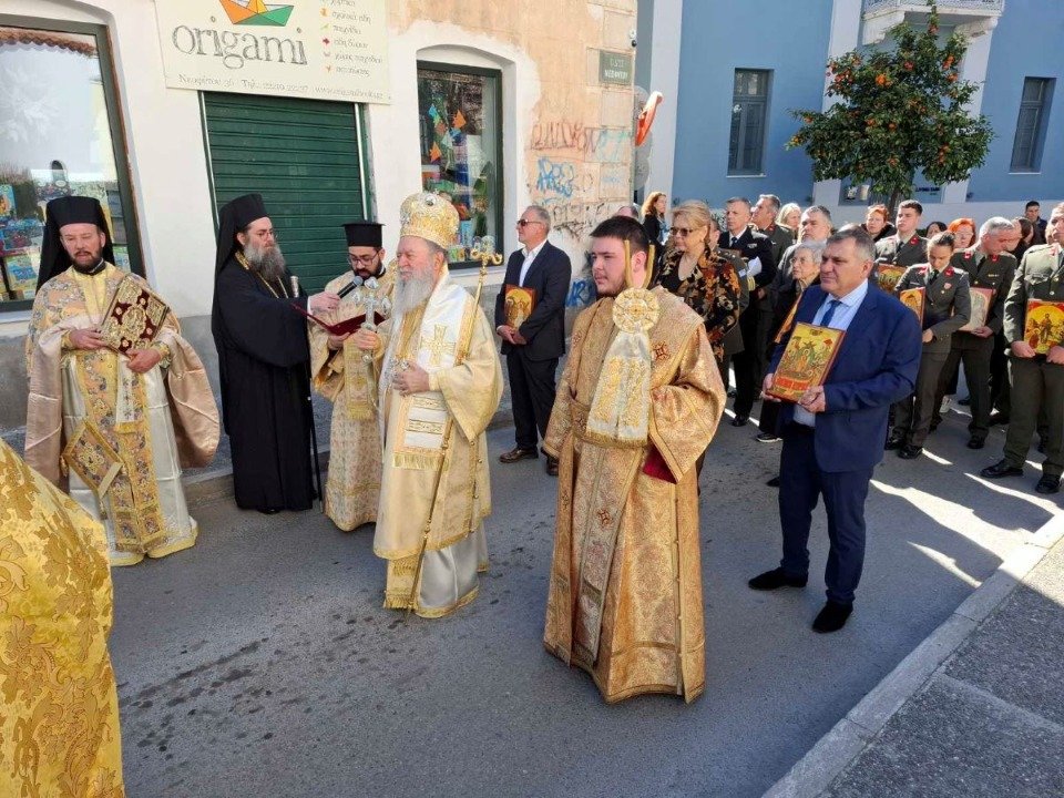 Με λαμπρότητα εορτάστηκε η Κυριακή της Ορθοδοξίας στον Μητροπολιτικό ναό της Χαλκίδας
