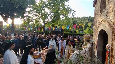Με λαμπρότητα εορτάστηκε ο Άγιος Γεώργιος στη Μητρόπολη Χαλκίδας