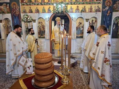 Ο εορτασμός των αγίων Κωνσταντίνου και Ελένης στη Μητρόπολη Χαλκίδας 