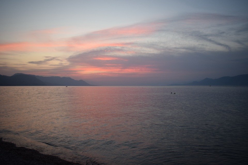 Κρυστάλλινα είναι τα νερά στις θάλασσες της Στερεάς Ελλάδας