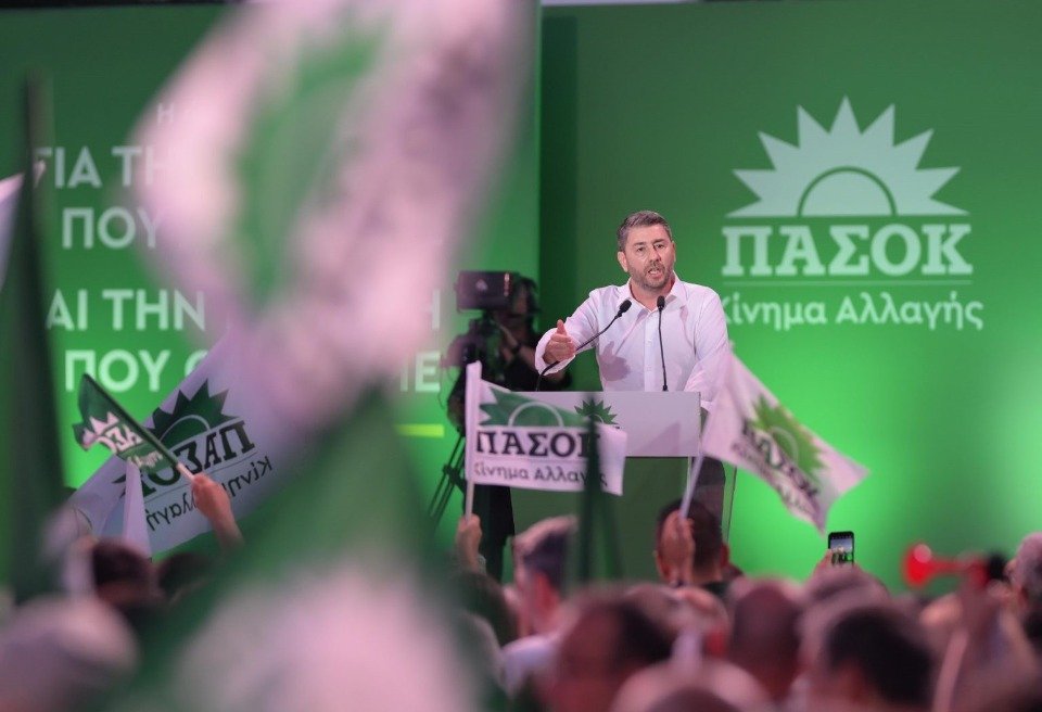 Εμφύλιος στο ΠΑΣΟΚ, πληθαίνουν οι φωνές που θέτουν θέμα ηγεσίας